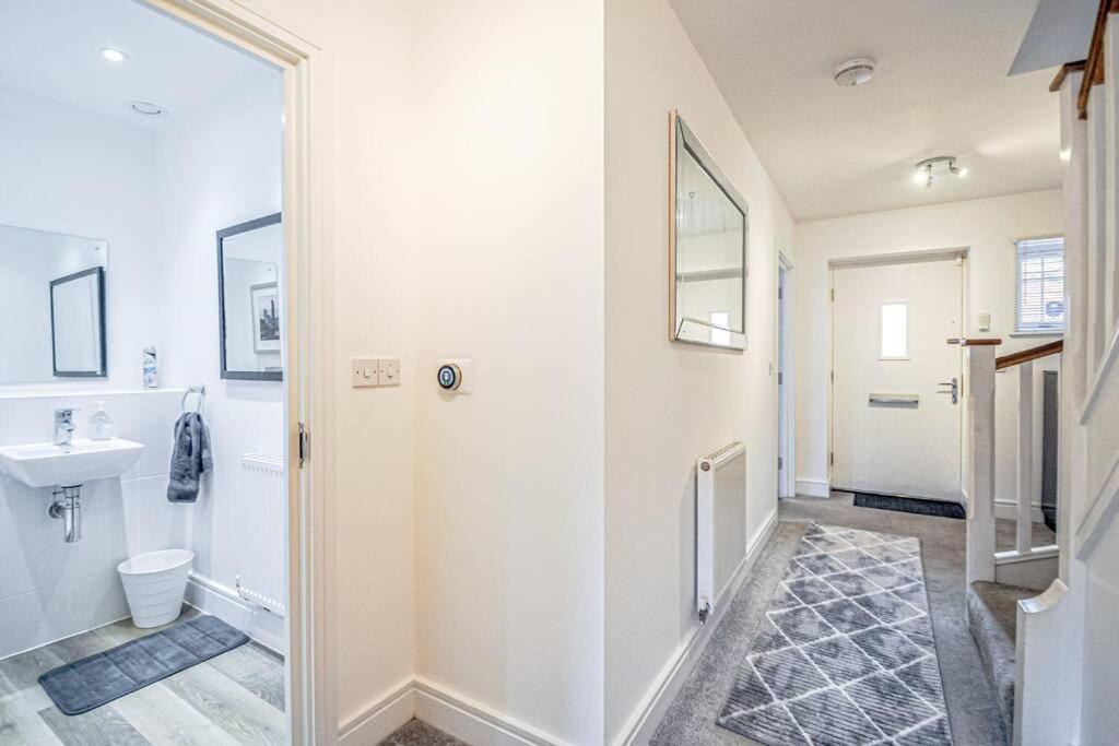 Entire House Sleeps 8 Near The River Thames Maidenhead Kültér fotó