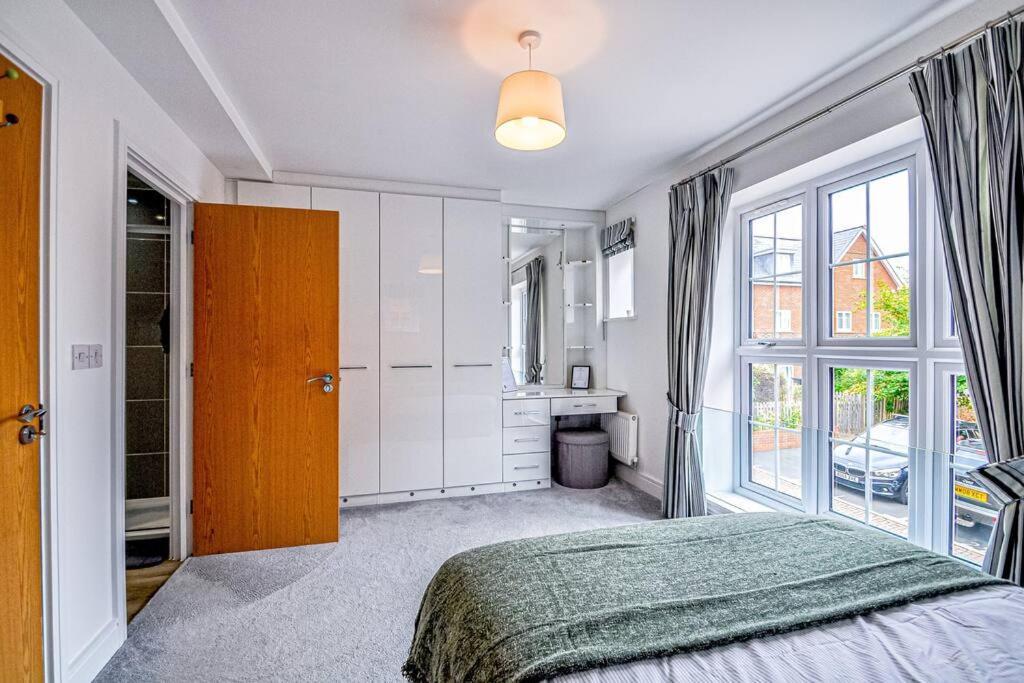 Entire House Sleeps 8 Near The River Thames Maidenhead Kültér fotó