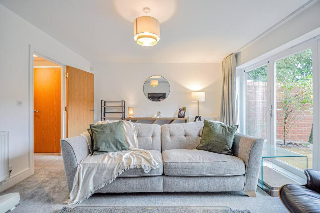 Entire House Sleeps 8 Near The River Thames Maidenhead Kültér fotó