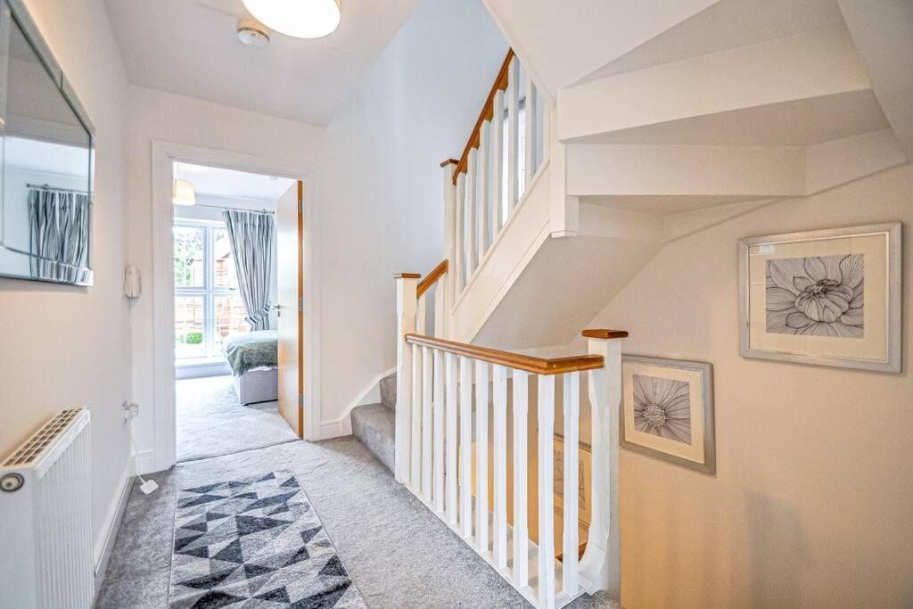 Entire House Sleeps 8 Near The River Thames Maidenhead Kültér fotó
